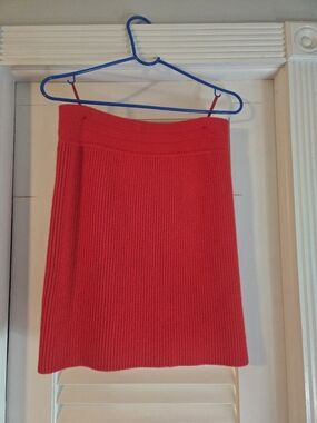 Alaïa Paris Red Knit Fitted Knee Length Women's Skirt